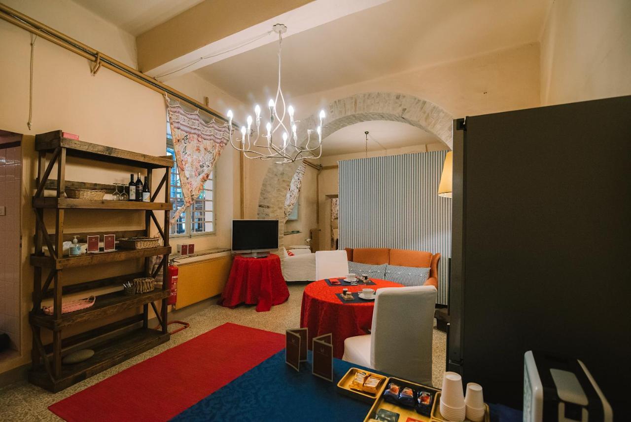 Palazzo Romani Adami Фермо Екстер'єр фото