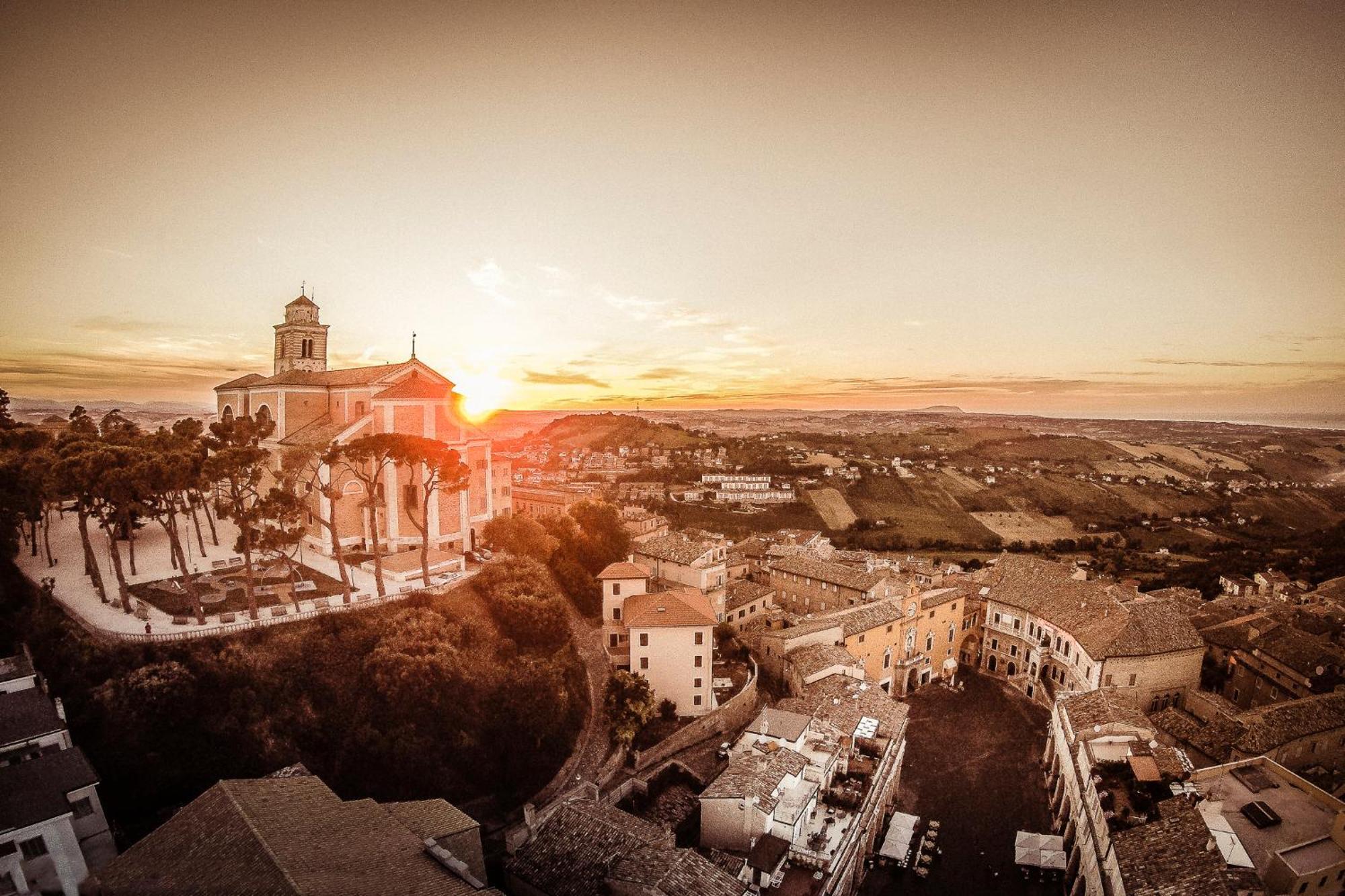 Palazzo Romani Adami Фермо Екстер'єр фото